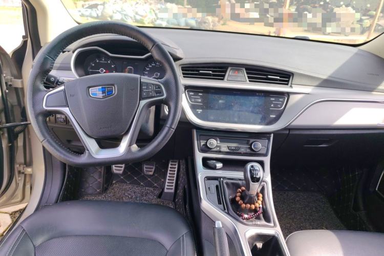 Used Geely Auto Emgrand GS 2018 Sport Edition 1.4T Manual LingShang Model Center Console