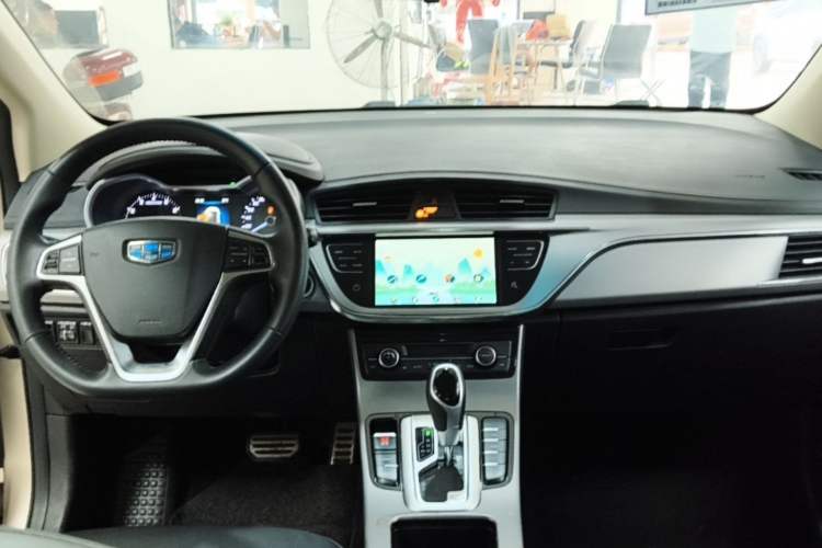 Used Geely Auto Emgrand GS 2018 Lingchao Edition 1.4T Automatic LingShang Smart Connectivity Model Center Console