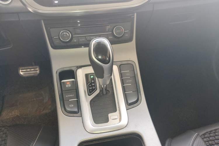 Used Geely Auto Emgrand GS 2018 Lingchao Edition 1.4T Automatic LingShang Smart Connectivity Model Gear Lever