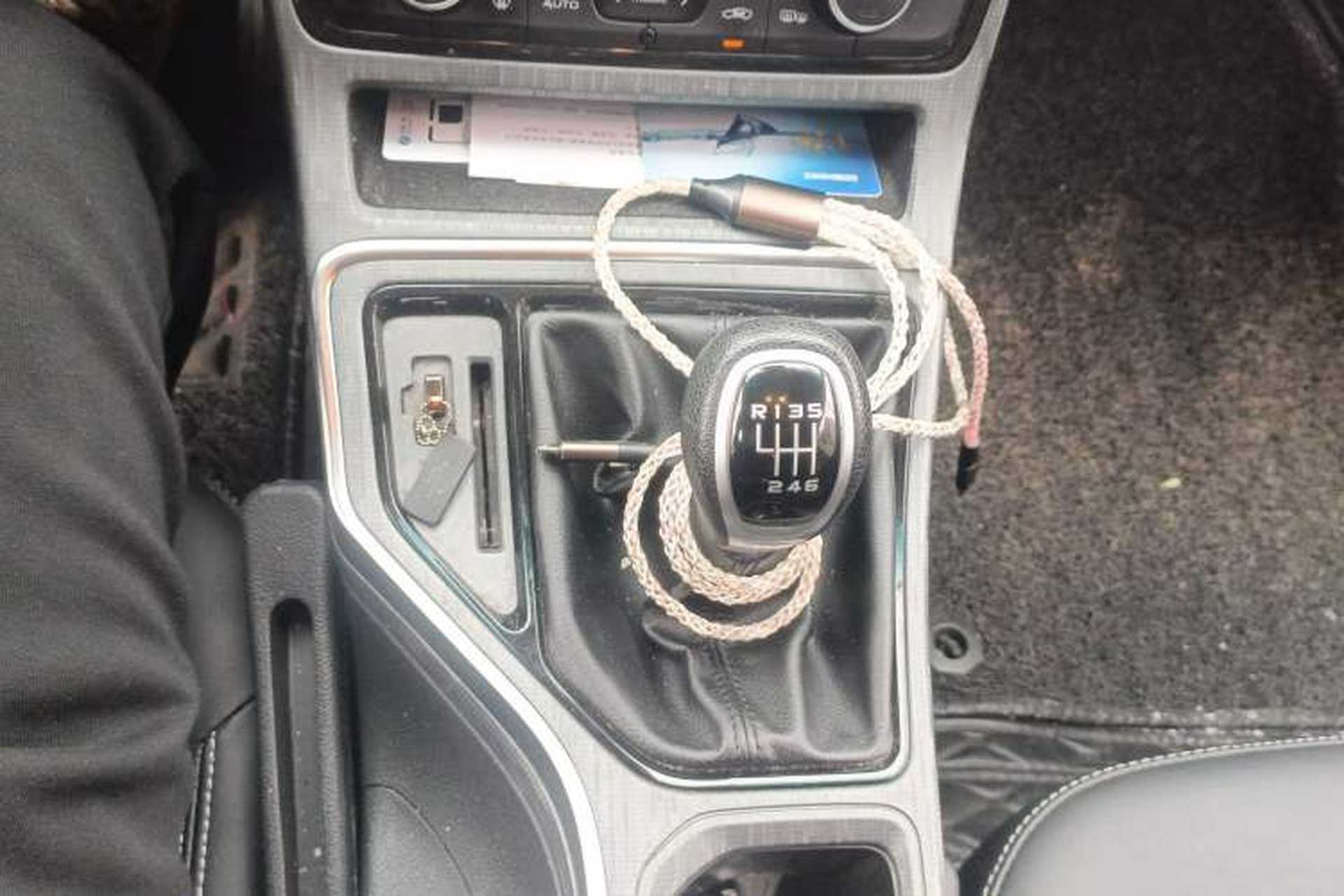 Used Geely Auto Emgrand GS 2018 Elegant Edition 1.8L Manual LingShang Model Gear Lever