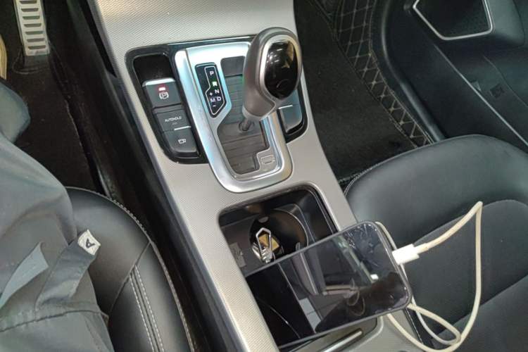 Used Geely Auto Emgrand GS 2018 Sport Edition 1.4T Automatic LingShang Model Gear Lever