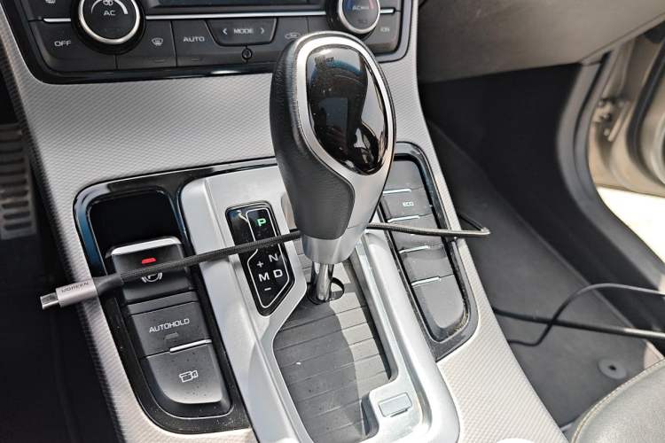 Used Geely Auto Emgrand GS 2018 Sport Edition 1.4T Automatic ZhenShang Model Gear Lever