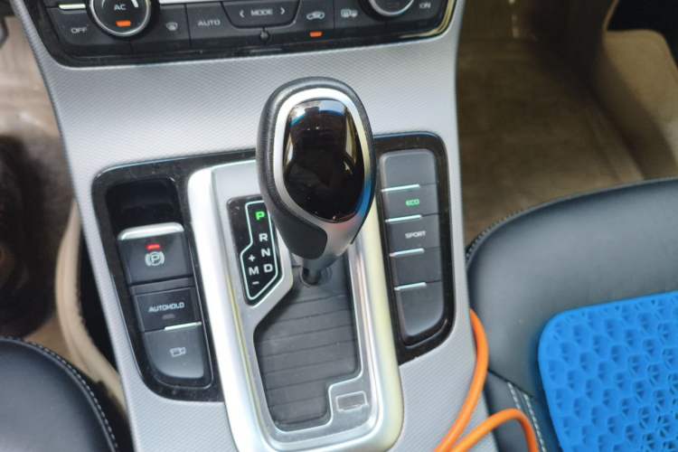 Used Geely Auto Emgrand GS 2018 Sport Edition 1.8L Automatic LingShang Model Gear Lever