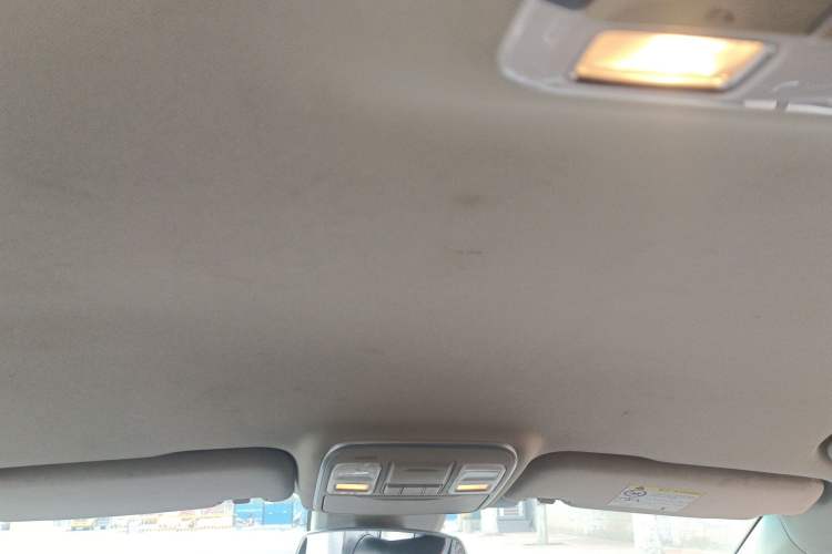 Used Geely Auto Emgrand GS 2018 Elegant Edition 1.8L Manual LingShang Model Headliner
