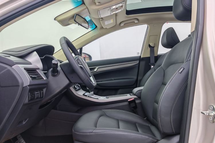 Used Geely Auto Emgrand GS 2018 Lingchao Edition 1.4T Automatic LingShang Smart Connectivity Model Interior 1