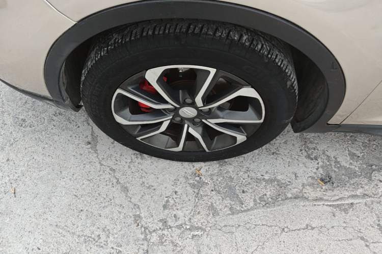 Used Geely Auto Emgrand GS 2018 Lingchao Edition 1.4T Automatic LingShang Smart Connectivity Model Left Front Wheel Hub