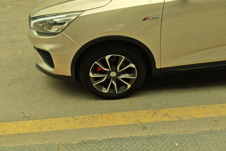 Used Geely Auto Emgrand GS 2018 Lingchao Edition 1.4T Automatic LingShang Smart Connectivity Model Left Front Wheel Hub