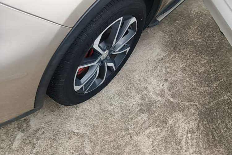 Used Geely Auto Emgrand GS 2018 Lingchao Edition 1.4T Automatic LingShang Smart Connectivity Model Left Front Wheel Hub