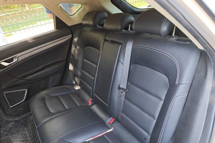 Used Geely Auto Emgrand GS 2018 Sport Edition 1.8L Automatic LingShang Model Left Rear Seat