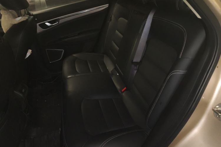 Used Geely Auto Emgrand GS 2018 Lingchao Edition 1.4T Automatic LingShang Smart Connectivity Model Left Rear Seat