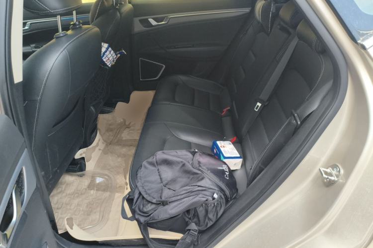 Used Geely Auto Emgrand GS 2018 Sport Edition 1.8L Automatic LingShang Model Left Rear Seat