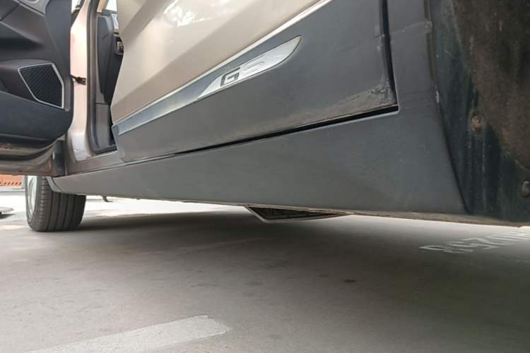 Used Geely Auto Emgrand GS 2018 Sport Edition 1.4T Automatic LingShang Model Left Side Sill