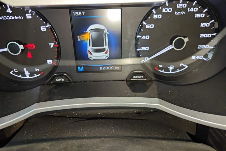 Used Geely Auto Emgrand GS 2018 Elegant Edition 1.8L Manual LingShang Model Odometer Close Up