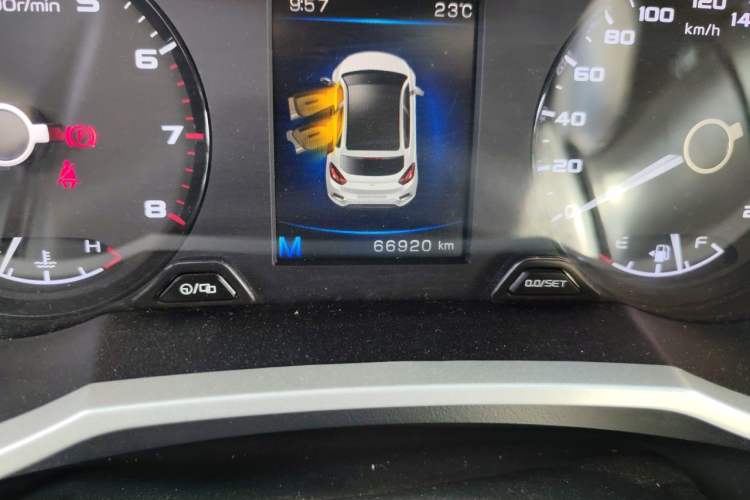 Used Geely Auto Emgrand GS 2018 Sport Edition 1.4T Manual LingShang Model Odometer Close Up