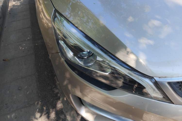 Used Geely Auto Emgrand GS 2018 Sport Edition 1.8L Automatic LingShang Model Right Front Headlight