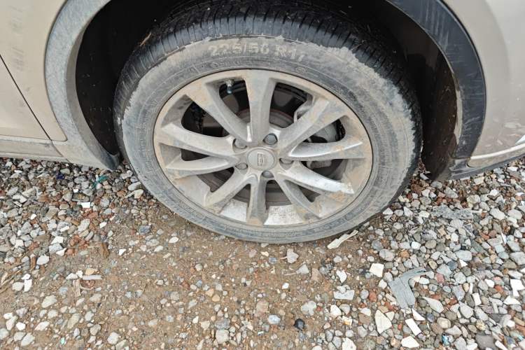 Used Geely Auto Emgrand GS 2018 Elegant Edition 1.8L Manual LingShang Model Right Front Wheel Hub