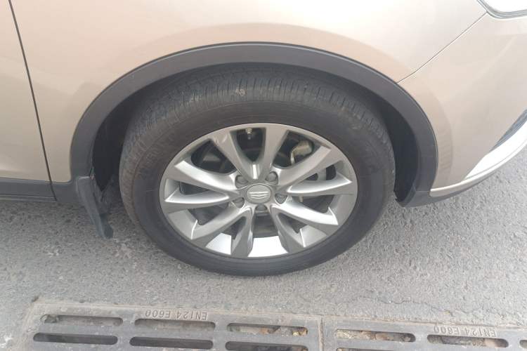 Used Geely Auto Emgrand GS 2018 Elegant Edition 1.8L Manual LingShang Model Right Front Wheel Hub