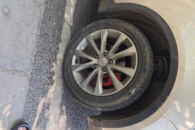 Used Geely Auto Emgrand GS 2018 Sport Edition 1.8L Automatic LingShang Model Right Front Wheel Hub