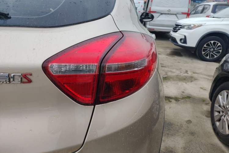 Used Geely Auto Emgrand GS 2018 Elegant Edition 1.8L Manual LingShang Model Right Rear Taillight