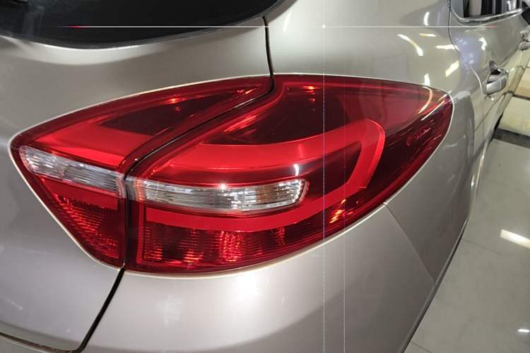 Used Geely Auto Emgrand GS 2018 Sport Edition 1.4T Automatic ZhenShang Model Right Rear Taillight