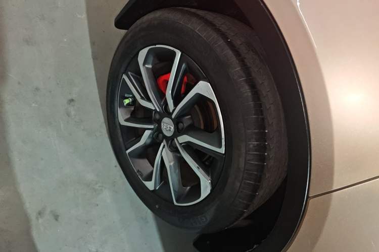 Used Geely Auto Emgrand GS 2018 Lingchao Edition 1.4T Automatic LingShang Smart Connectivity Model Right Rear Wheel Hub