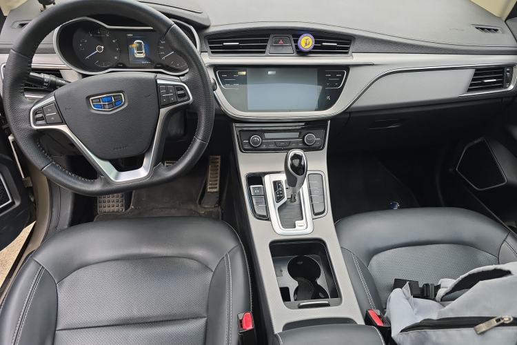 Used Geely Auto Emgrand GS 2018 Lingchao Edition 1.4T Automatic LingShang Smart Connectivity Model Center Console