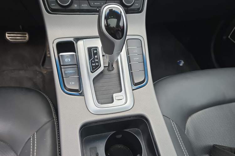 Used Geely Auto Emgrand GS 2018 Lingchao Edition 1.4T Automatic LingShang Smart Connectivity Model Gear Lever