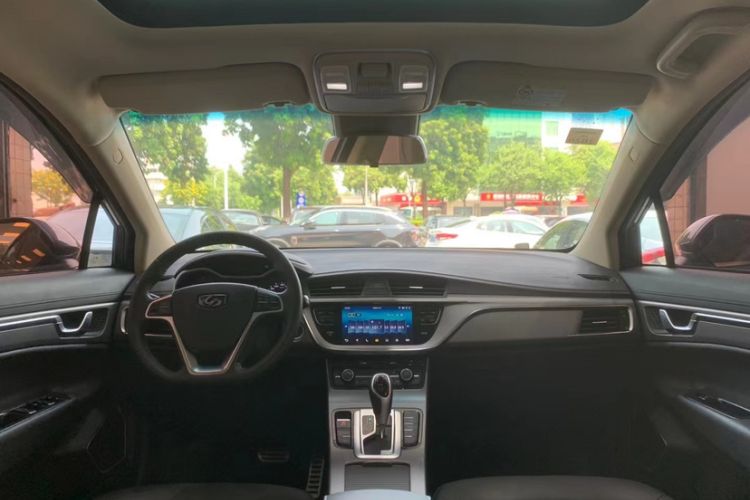 Used Geely Auto Emgrand GS 2018 Sport Edition 1.8L Automatic LingShang Model Interior 1