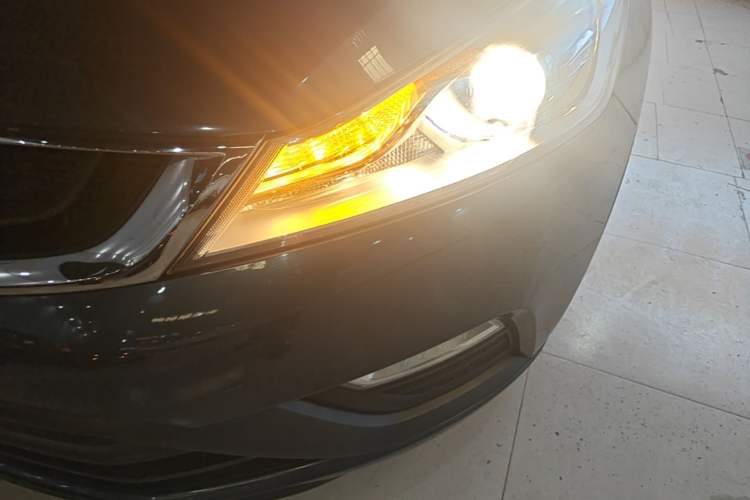Used Geely Auto Emgrand GS 2018 Elegant Edition 1.8L Manual LingShang Model Left Front Headlight
