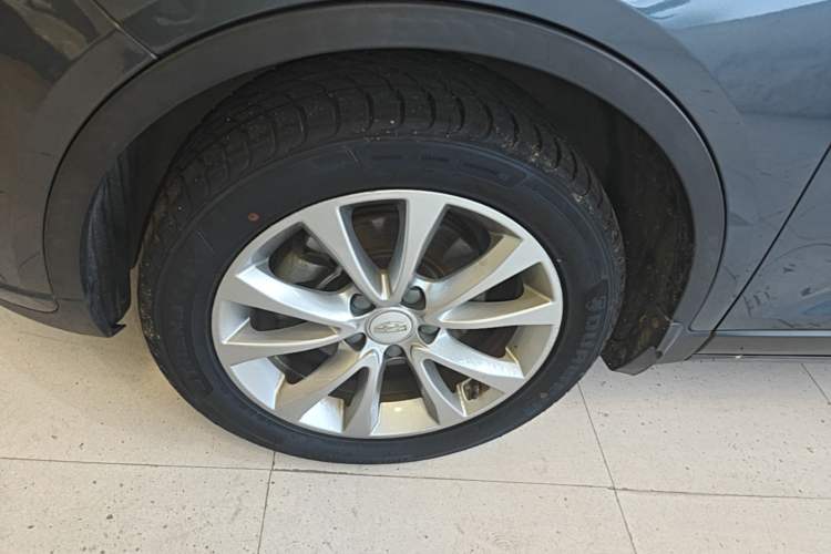 Used Geely Auto Emgrand GS 2018 Elegant Edition 1.8L Manual LingShang Model Left Front Wheel Hub