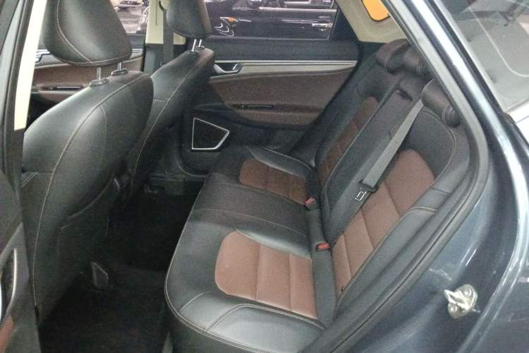 Used Geely Auto Emgrand GS 2018 Lingchao Edition 1.4T Automatic ZhenShang Smart Connectivity Model Left Rear Seat