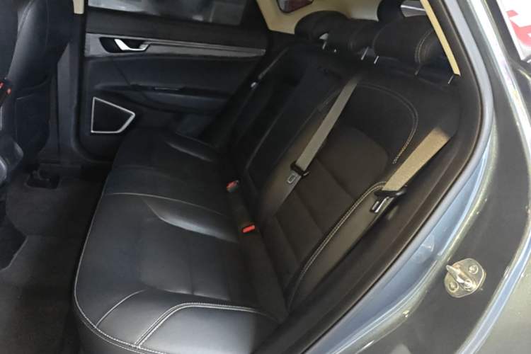 Used Geely Auto Emgrand GS 2018 Elegant Edition 1.8L Manual LingShang Model Left Rear Seat