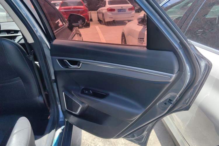 Used Geely Auto Emgrand GS 2018 Sport Edition 1.4T Automatic LingShang Model Right Rear Door Interior