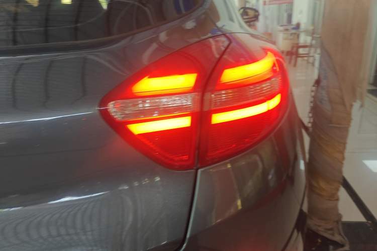 Used Geely Auto Emgrand GS 2018 Sport Edition 1.4T Automatic ZhenShang Model Right Rear Taillight