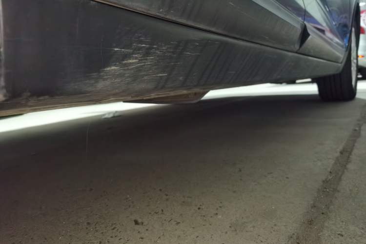 Used Geely Auto Emgrand GS 2018 Sport Edition 1.4T Manual LingShang Model Right Side Sill
