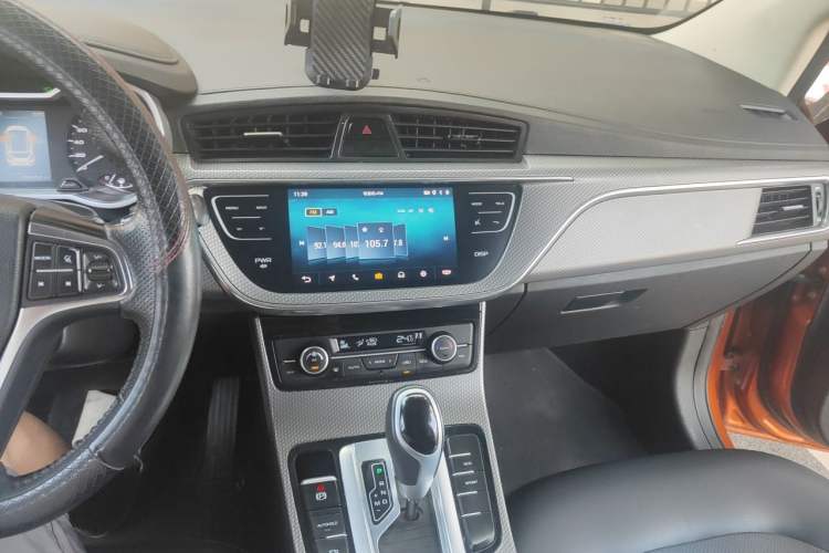 Used Geely Auto Emgrand GS 2018 Elegant Edition 1.8L Automatic LingShang Model Audio And AC Panel