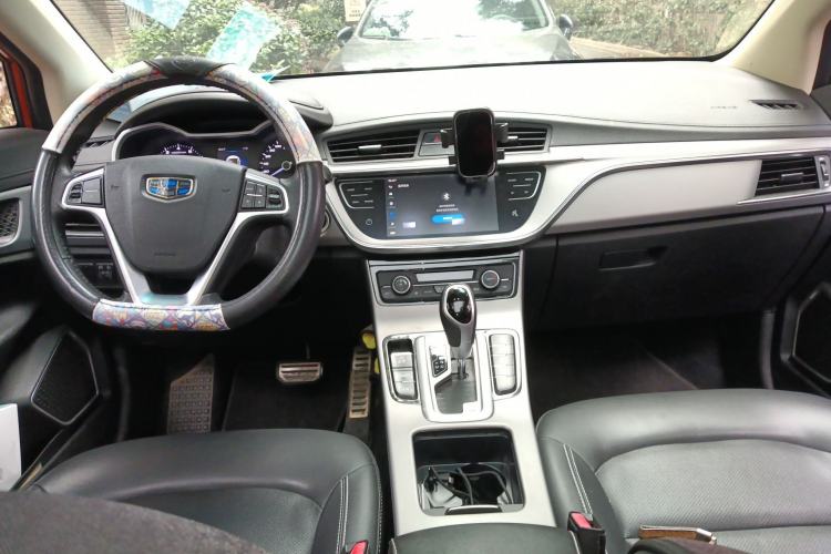 Used Geely Auto Emgrand GS 2018 Lingchao Edition 1.4T Automatic LingShang Smart Connectivity Model Center Console