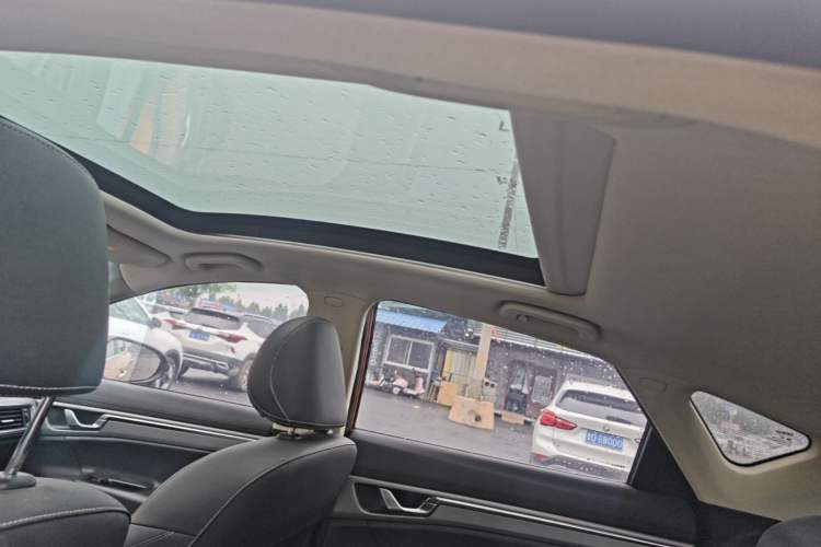 Used Geely Auto Emgrand GS 2018 Sport Edition 1.4T Manual LingShang Model Headliner