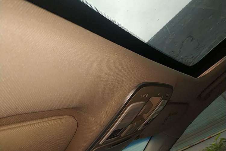 Used Geely Auto Emgrand GS 2018 Sport Edition 1.4T Automatic ZhenShang Model Headliner