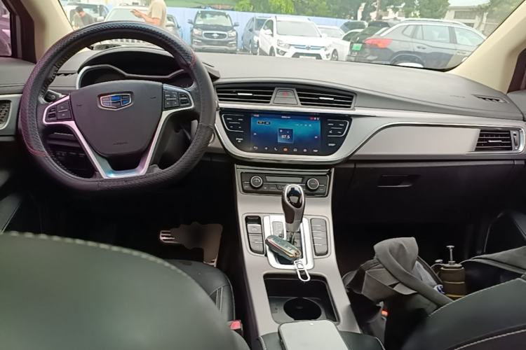 Used Geely Auto Emgrand GS 2018 Sport Edition 1.4T Automatic LingShang Model Center Console