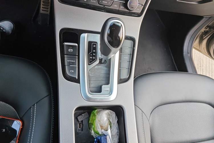 Used Geely Auto Emgrand GS 2018 Sport Edition 1.4T Automatic LingShang Model Gear Lever