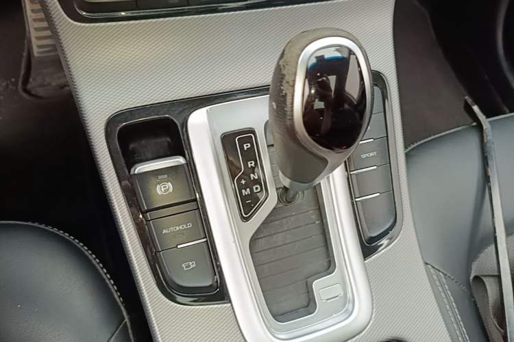 Used Geely Auto Emgrand GS 2018 Sport Edition 1.4T Automatic LingShang Model Gear Lever