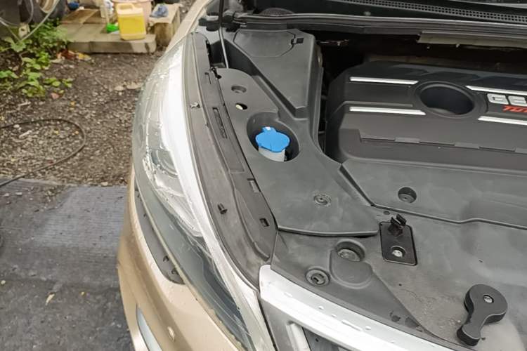 Used Geely Auto Emgrand GS 2018 Sport Edition 1.4T Automatic LingShang Model Right Front Headlight