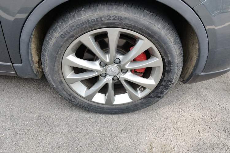 Used Geely Auto Emgrand GS 2018 Sport Edition 1.4T Automatic LingShang Model Right Front Wheel Hub