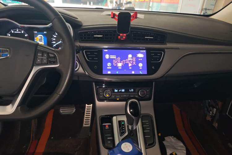 Used Geely Auto Emgrand GS 2018 Lingchao Edition 1.4T Automatic ZhenShang Smart Connectivity Model Audio And AC Panel
