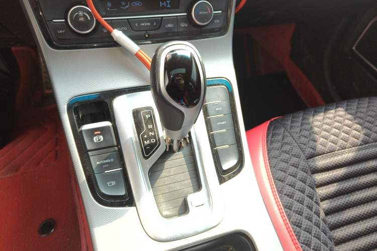 Used Geely Auto Emgrand GS 2018 Lingchao Edition 1.4T Automatic LingShang Smart Connectivity Model Gear Lever
