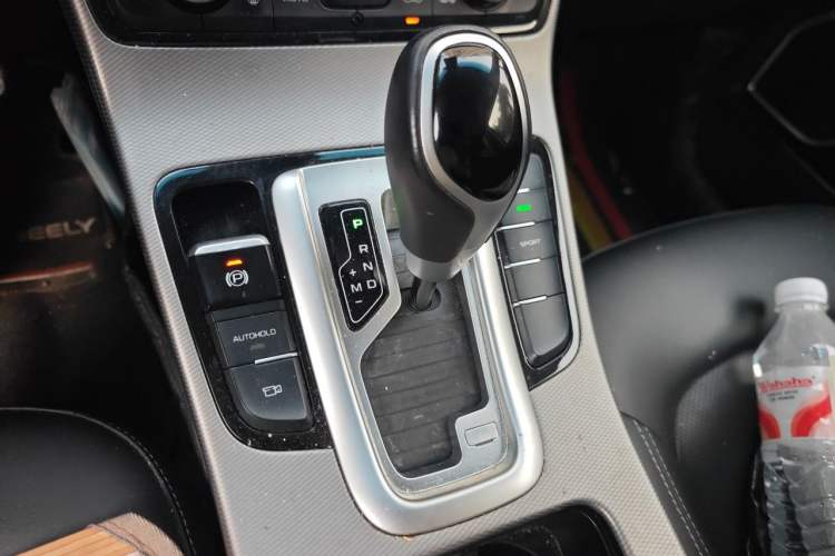 Used Geely Auto Emgrand GS 2018 Sport Edition 1.4T Automatic LingShang Model Gear Lever