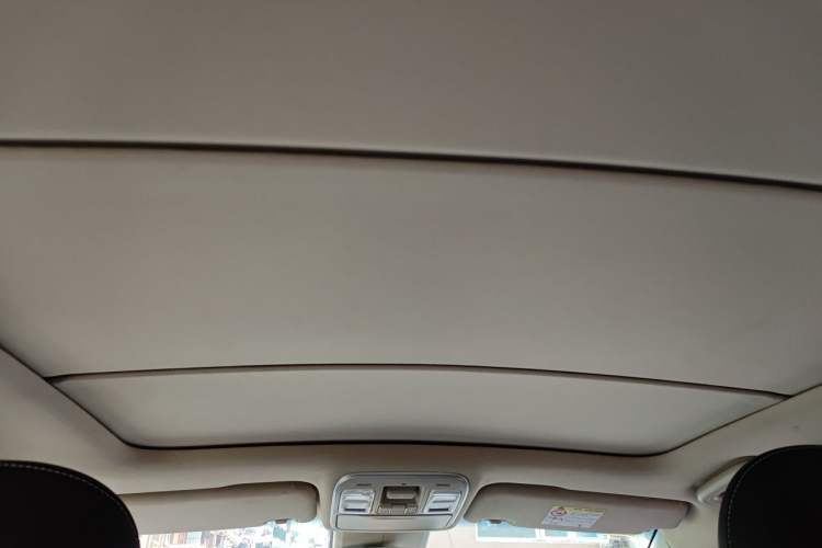 Used Geely Auto Emgrand GS 2018 Elegant Edition 1.8L Automatic LingShang Model Headliner