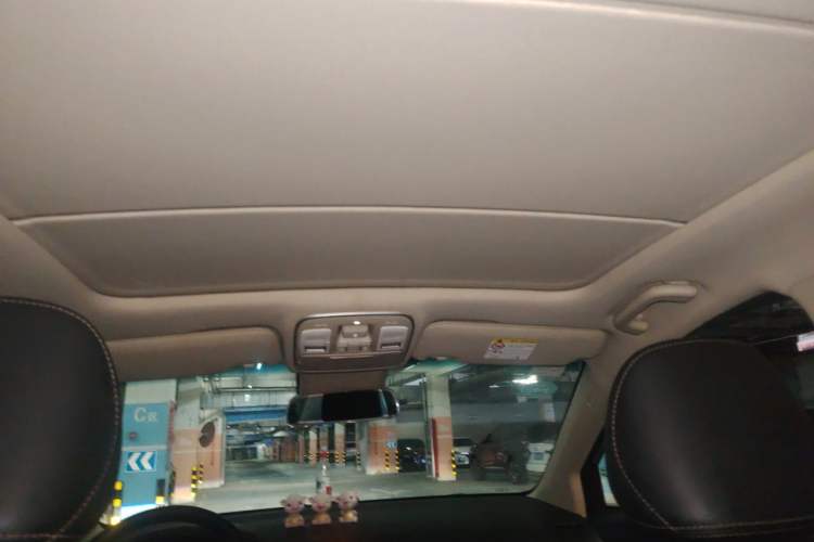 Used Geely Auto Emgrand GS 2018 Lingchao Edition 1.4T Automatic ZhenShang Smart Connectivity Model Headliner