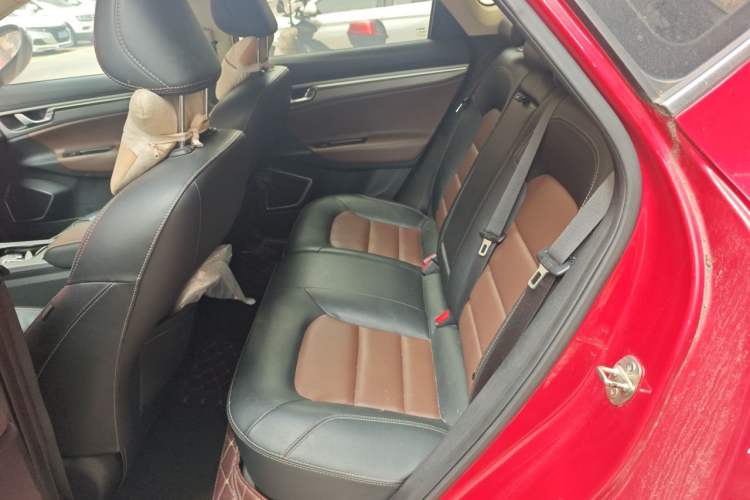 Used Geely Auto Emgrand GS 2018 Sport Edition 1.4T Automatic ZhenShang Model Left Rear Seat